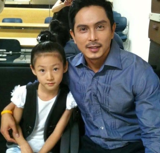 10살 김새론 사진 올려 추모한 영화 '아저씨' 태국 배우.