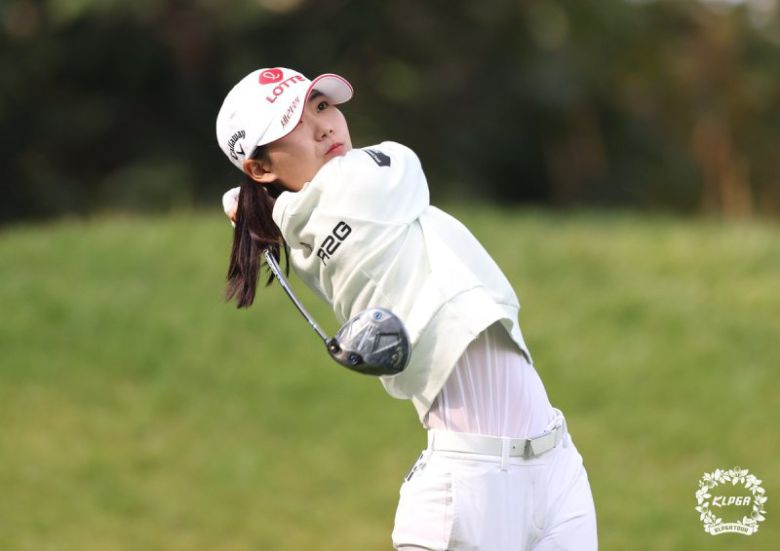 지난해 인기상을 수상한 황유민은 대만 대회 개막전에서 우승하며 벌써 예열을 마쳤다. KLPGA 제공