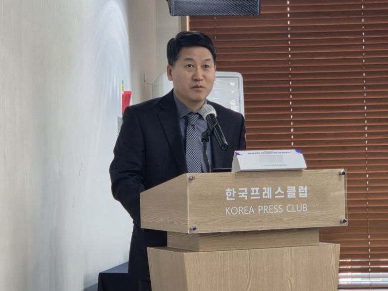 곽정호 호서대학교 빅데이터AI학과 교수는 한국방송학회가 17일 한국프레스센터에서 주최한 ‘유료방송 콘텐츠 거래체계 및 대가산정 기준 마련 필요성’ 특별세미나에서 발표를 하고 있다. 사진=구자윤 기자