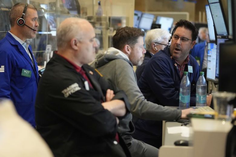 뉴욕 증시가 21일(현지시간) 반등에 성공했다. 스탠더드앤드푸어스(S&P)500 지수는 주간 단위로 0.5% 올라 4주 연속 하락세에 마침표를 찍었다. AP 연합