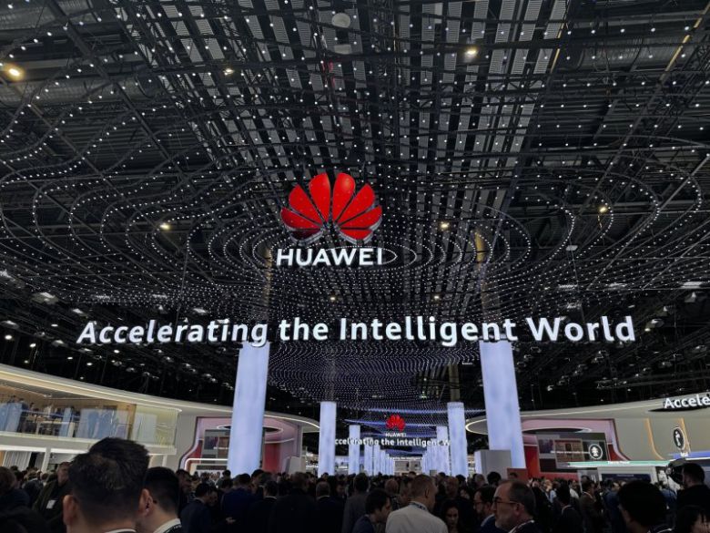 스페인 바르셀로나 MWC 2025 화웨이 부스 현장 모습. 뉴시스