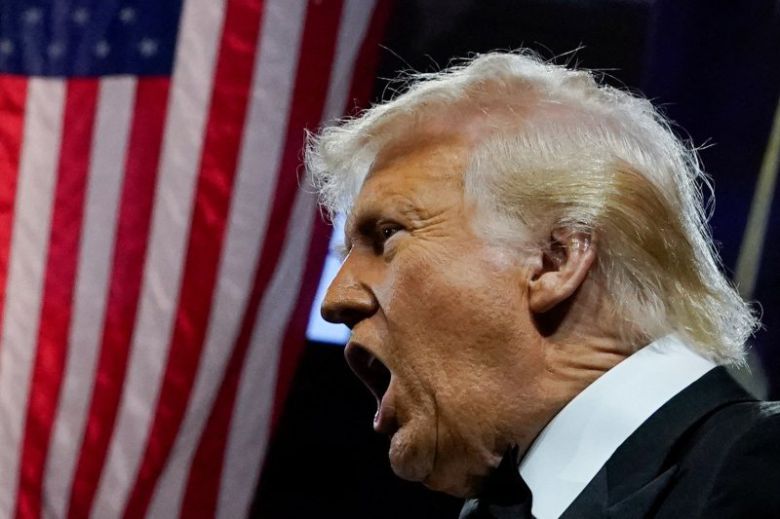 미국의 도널드 트럼프 대통령이 8일(현지시간) 미국 워싱턴DC 국립건축박물관에서 연설하고 있다.로이터연합뉴스