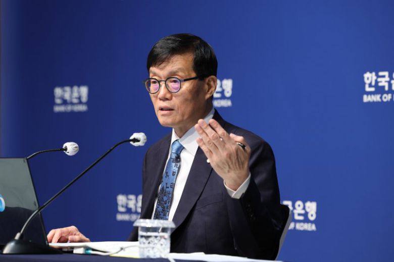 이창용 한국은행 총재가 17일 서울 중구 한국은행에서 열린 통화정책방향 기자간담회에서 발언하고 있다. 2025.4.17/뉴스1 ⓒ News1 사진공동취재단 /사진=뉴스1