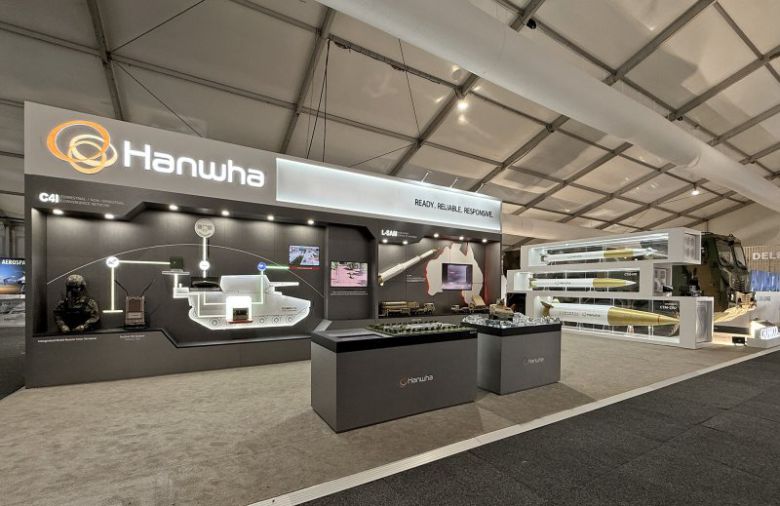 호주 질롱 아발론 공항에서 열린 '아발론 에어쇼 2025'에 참여한 한화시스템·에어로스페이스 전시관. 한화시스템 제공