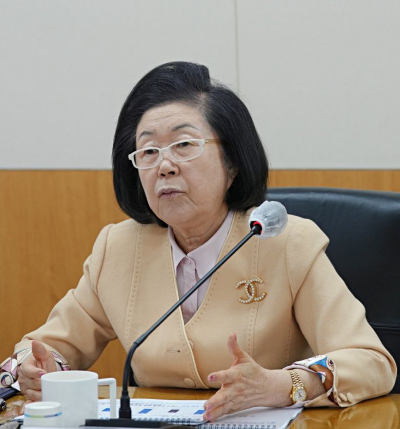 9일 서울 동작구 본사에서 ‘2025년 1분기 수익비용 점검회의’에서 이은재 이사장이 발언하고 있다. 전문건설공제조합 제공