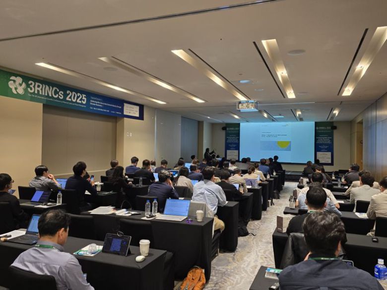 5월 11~13일까지 제주 신화월드에서 열리는 국제학술대회 '3RINCs 2025'에서 시멘트 특별 세션이 진행되고 있다. 시멘트협회 제공