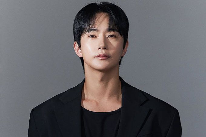 전 여자친구 폭행 의혹에 휘말린 뮤지컬 배우 전호준(43)이 자신을 둘러싼 의혹을 재차 반박했다. /사진=전호준 인스타그램