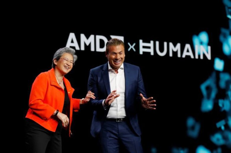 리사 수 AMD 최고경영자(CEO, 왼쪽)와 타레크 아민 휴메인 CEO. AMD SNS 캡처