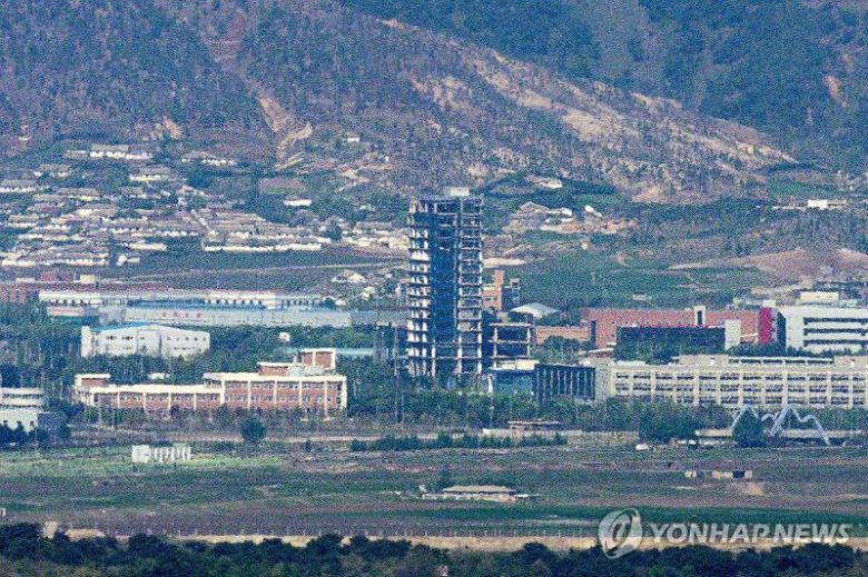 남북관계 개선 분위기가 모락모락 피어오르는 가운데 개성공단(사진) 재개에도 관심이 쏠리고 있다./사진=연합뉴스