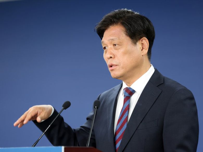 조승래 국정기획위원회 대변인이 17일 오전 서울 종로구 국정기획위원회에서 브리핑을 하고 있다. 뉴스 1