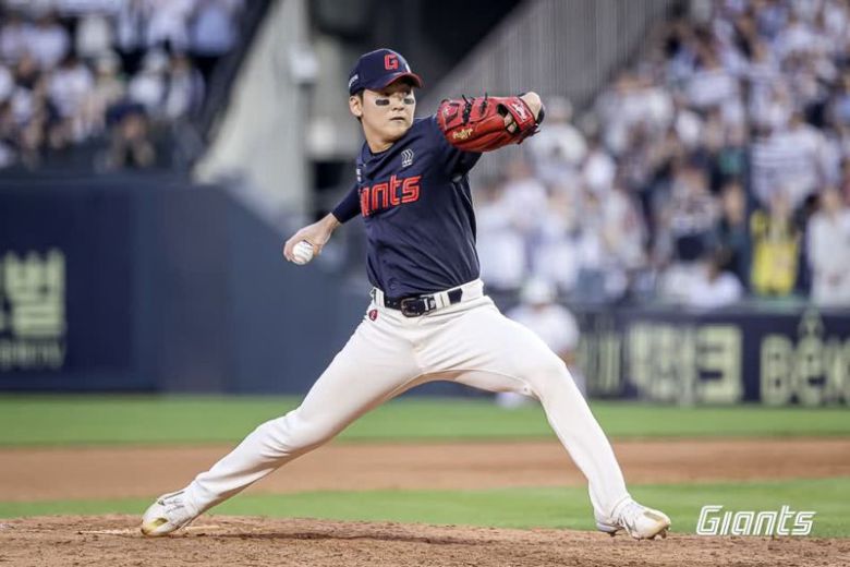 6월에만 6개의 홀드를 기록한 최준용. 롯데자이언츠 제공