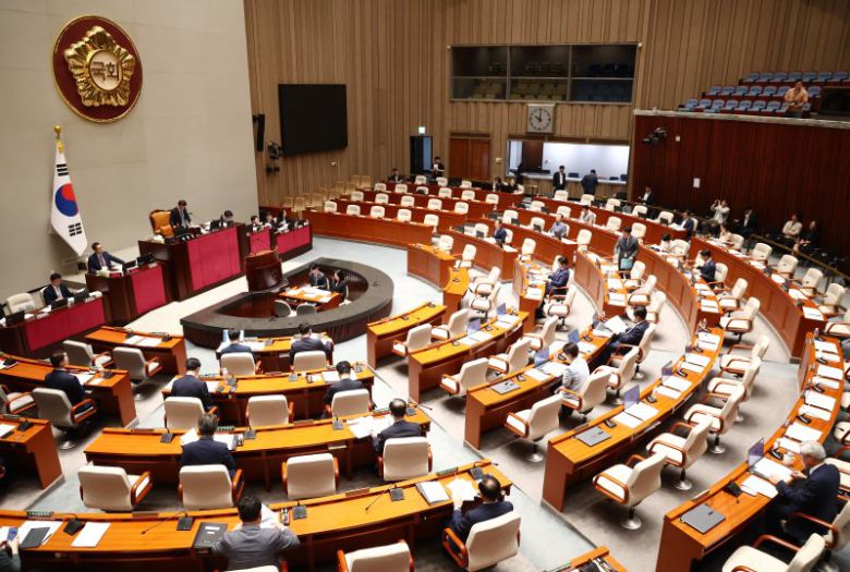 한병도 국회 예산결산특별위원장이 1일 오전 서울 여의도 국회에서 열린 제426회국회(임시회) 예산결산특별위원회 제2차 전체회의에서 개의를 하고 있다. 2025.7.1/뉴스1 ⓒ News1 김민지 기자 /사진=뉴스1