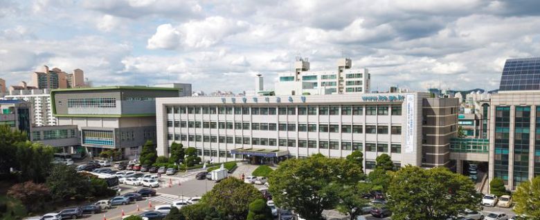 인천시교육청은 오는 여름방학부터 각급 학교에 근무하는 지방공무원을 대상으로 방학 중 재택근무 제도를 도입·시행한다. 인천시교육청 제공.