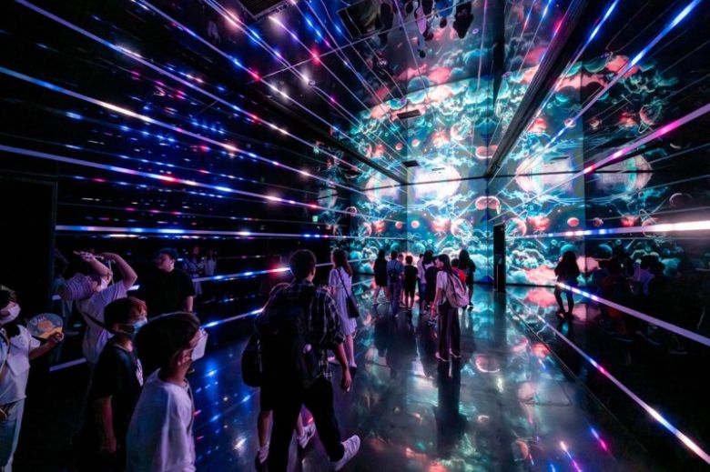실감형 미디어 아트 전시관 ‘르 스페이스’