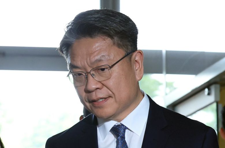 직권남용권리행사방해 혐의를 받는 이시원 전 공직기강비서관이 31일 오전 서울 서초동 순직해병특검에 피의자 신분으로 소환되고 있다. /사진=뉴스1