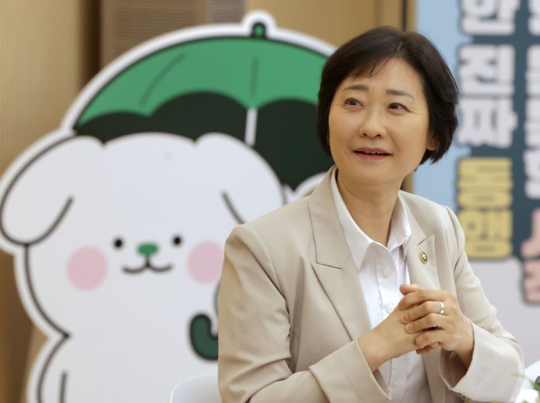 이스란 보건복지부 1차관은 5일 대전에서 개막한 제25회 보호대상아동 꿈나무 체육대회에 참석해 "자립준비청년과 보호아동들이 자립 의지를 세우고 꿈을 키워나갈 수 있도록 더많은 지원을 하겠다"고 말했다. 보건복지부 제공