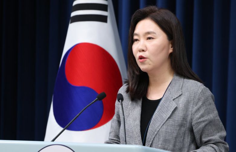 강유정 대통령실 대변인이 4일 서울 용산 대통령실 청사에서 비서실장 주재 수석보좌관회의 관련 브리핑을 하고 있다. 2025.8.4/뉴스1 ⓒ News1 허경 기자 /사진=뉴스1