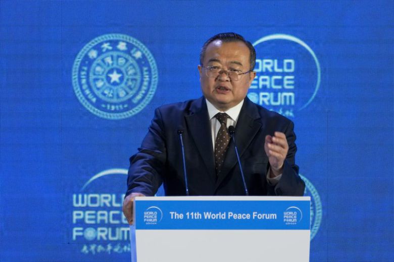 2023년 7월 베이징의 한 호텔에서 열린 제11차 세계평화포럼에서 발언하고 있는 류젠차오 중국 공산당 대외연락부장. AP 뉴시스