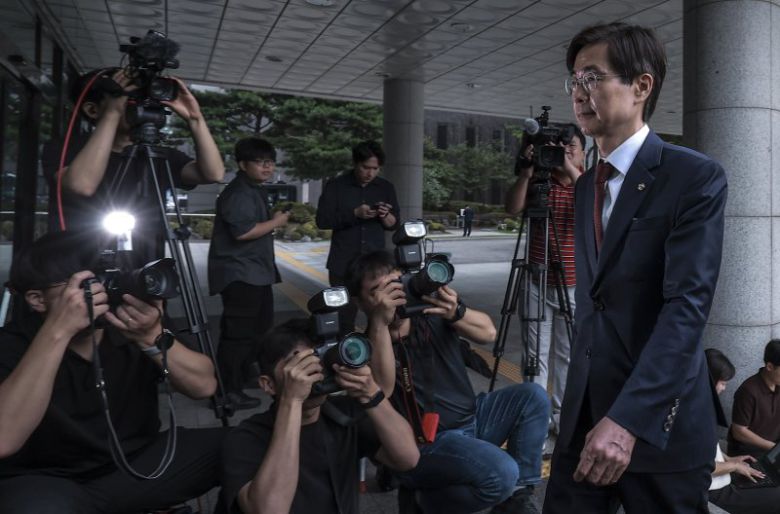 조경태 국민의힘 의원이 11일 서울 서초구 서울고등검찰청에 마련된 내란특검 사무실로 참고인조사를 받기 위해 출석하고 있다. 뉴시스