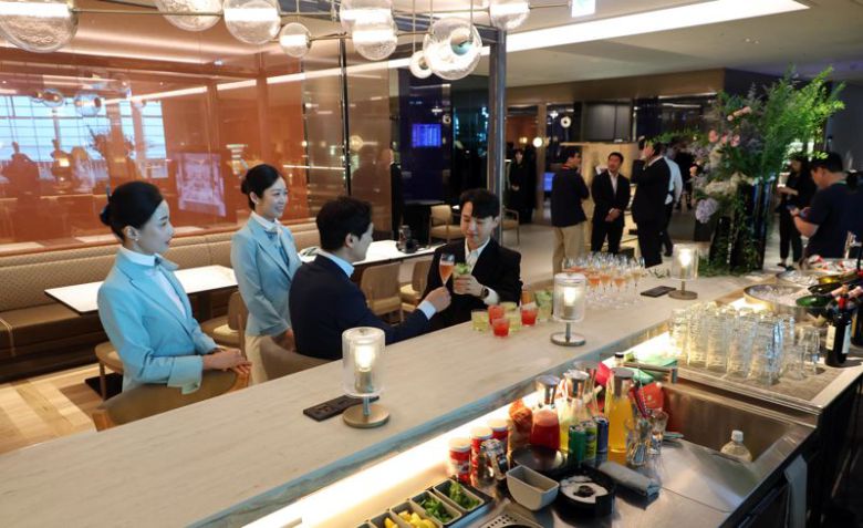 대한항공이 14일 인천국제공항 제2여객터미널에 신규 라운지 마일러 클럽을 공개하고 있다. 사진=박범준 기자