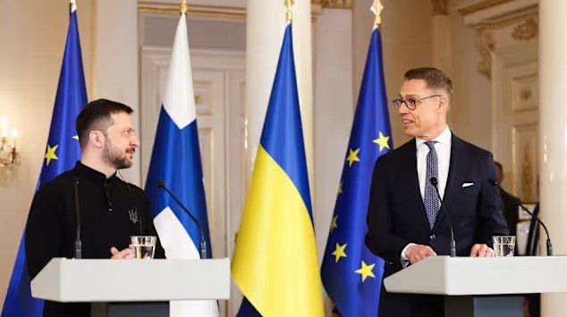 볼로디미르 젤렌스키 우크라이나 대통령(왼쪽)과 알렉산데르 스투브 핀란드 대통령.뉴시스