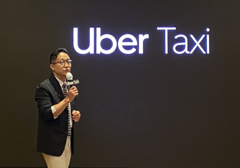 송진우 우버 택시 코리아 총괄(GM)이 26일 서울 중구 롯데호텔에서 열린 우버 택시 기자간담회에서 발표하고 있다. 2025.08.26. ⓒ 뉴스1 신은빈 기자 /사진=뉴스1