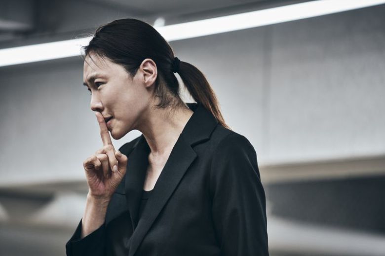 배우 차지연이 연극 '프리마 파시'를 연습하고 있다. 쇼노트 제공