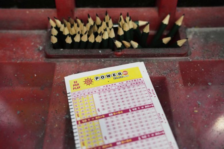 2달러 짜리 미 파워볼 복권 /사진=뉴시스