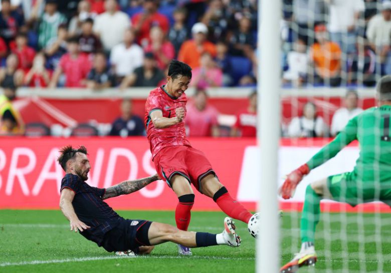 6일(현지시간) 미국 뉴저지주 해리슨 스포츠일러스트레이티드 스타디움에서 열린 한국 대 미국 친선경기에서 한국 손흥민이 골을 넣고 있다.연합뉴스