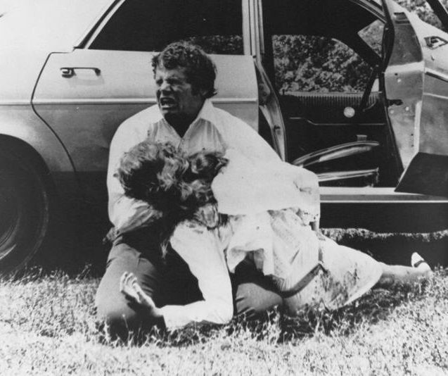 1973년 개봉된 영화 '워킹 톨(Walking Tall)'의 한 장면.