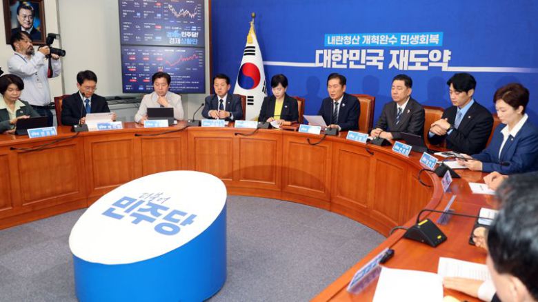 더불어민주당 정청래 대표가 2일 국회에서 열린 최고위원회의에서 발언하고 있다. 사진=서동일 기자