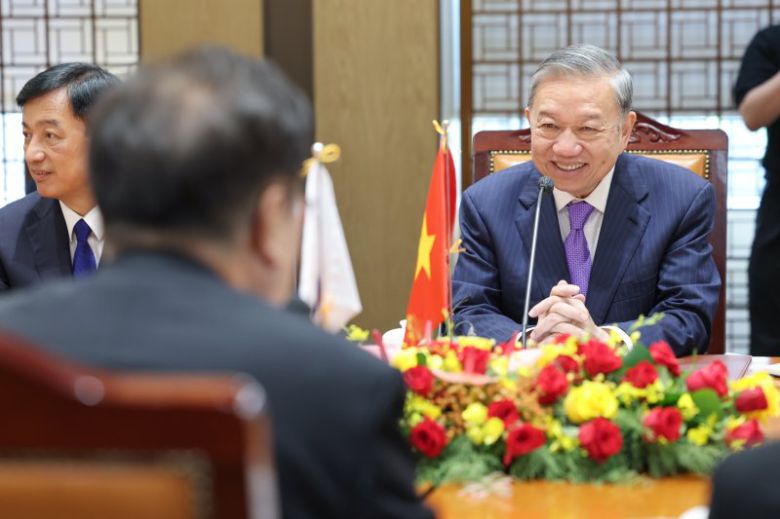 또 럼 베트남 당서기장이 지난 8월 12일 서울 여의도 국회 접견실에서 우원식 국회의장을 면담하고 있다. 2025.08.12. photo@newsis.com /사진=뉴시스