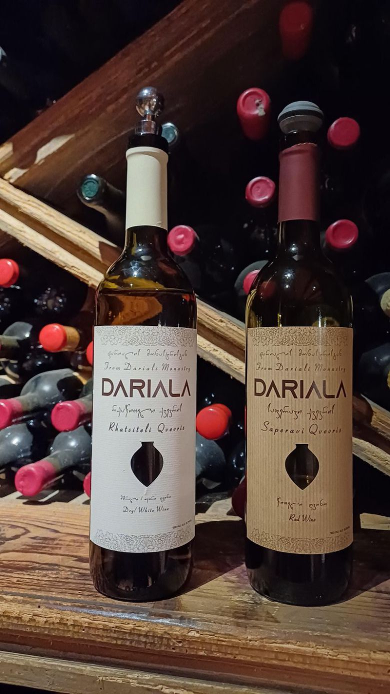 달리알리 수도원의 와인.