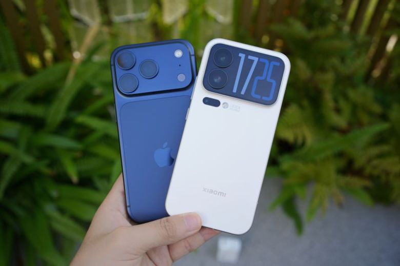 아이폰 17 프로와 샤오미 17 프로(오른쪽) 라인업. 중국 IT 팁스터 디지털 챗 스테이션 웨이보 캡처