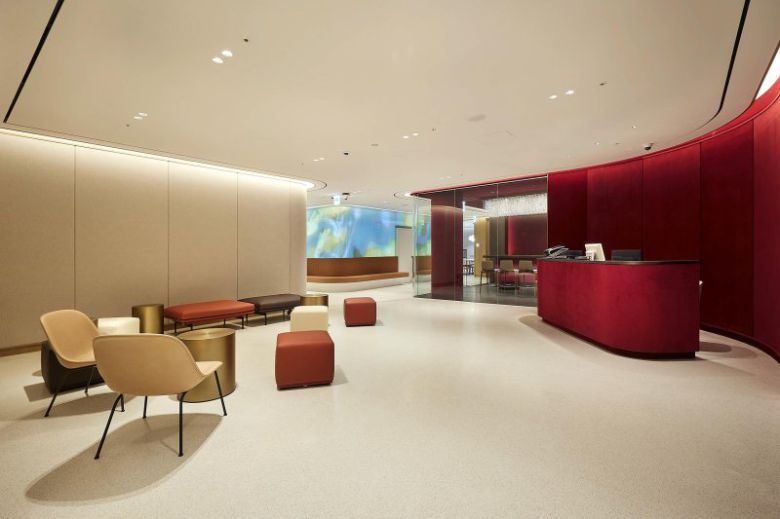 신세계백화점 아카데미 본점 메사 9층 메인 로비. 신세계백화점 제공