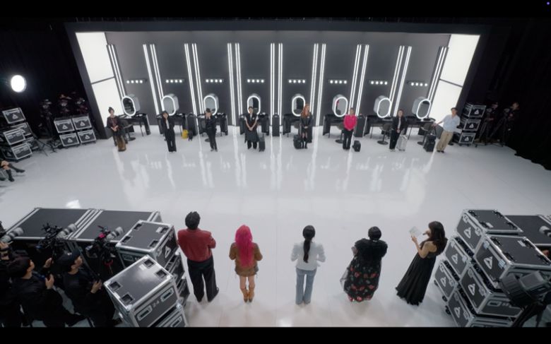 ‘흑백요리사’ 제작진이 선보인 쿠팡플레이 '저스트 메이크업'은 우리나라 최초 메이크업 아티스트 서바이벌 리얼리티 쇼로 기술과 예술, 감성을 결합한 경쟁 무대다. 쿠팡플레이 제공