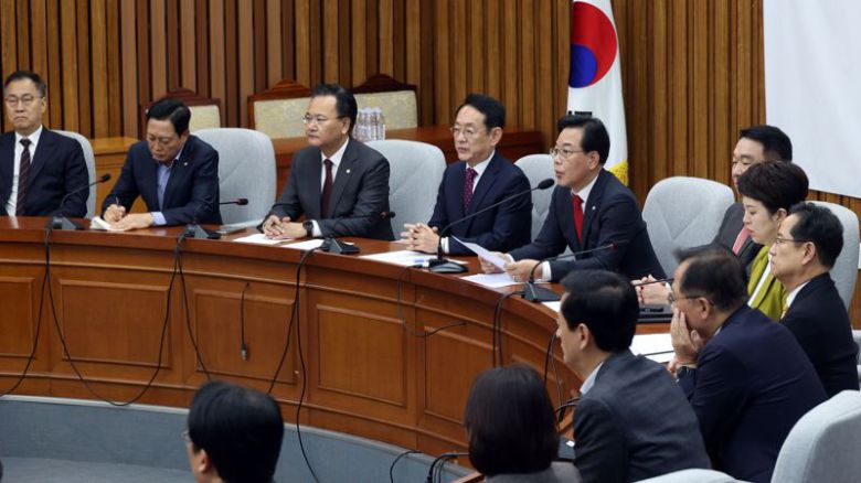 국민의힘 송언석 원내대표가 28일 서울 여의도 국회에서 열린 국정감사 대책회의에서 발언하고 있다. 사진=서동일 기자