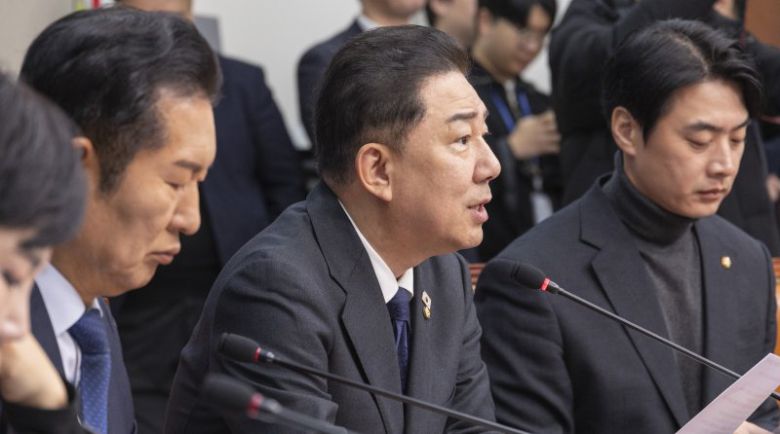 김병기 더불어민주당 원내대표가 5일 국회에서 열린 최고위원회의에서 발언하고 있다. 연합뉴스