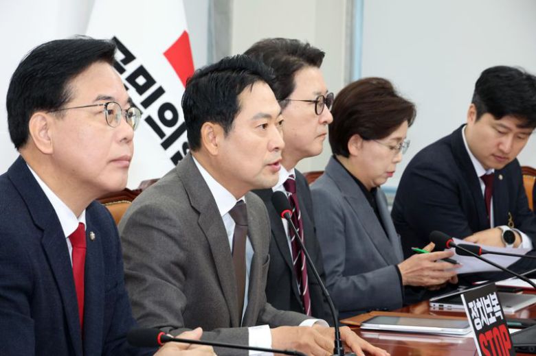 장동혁 국민의힘 대표가 4일 서울 여의도 국회에서 열린 최고위원회의에서 발언하고 있다. 사진=박범준 기자