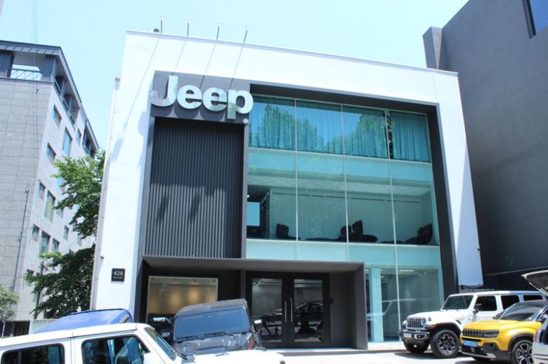 렉스모터스 서울 전시장 모습. 사진=스텔란티스 제공