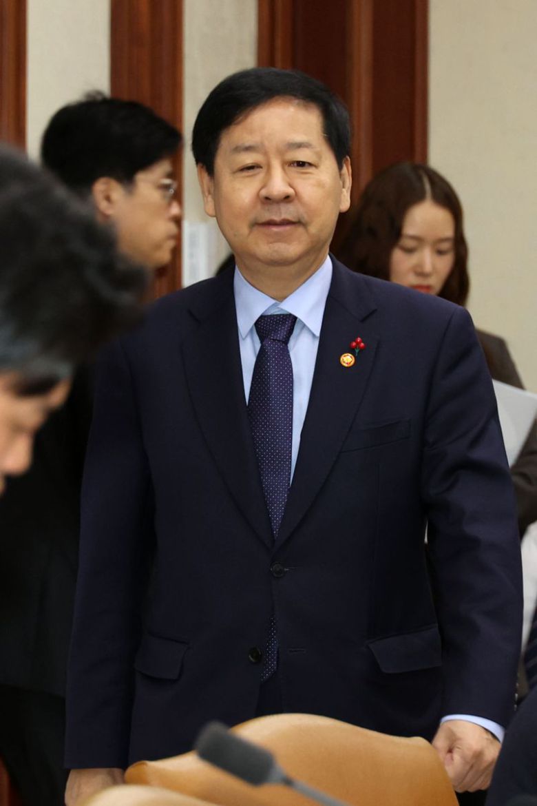 구윤철 경제부총리 겸 기획재정부 장관이 12일 서울 종로구 정부서울청사에서 열린 대외경제장관회의에 참석하고 있다. 사진=서동일 기자