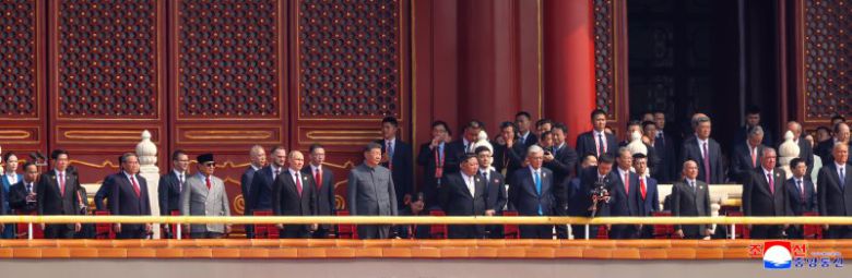 김정은 북한 국무위원장이 지난해 9월 3일 베이징에서 진행된 중국 전승절 80주년 기념행사에 참석했다고 조선중앙통신이 4일 보도했다. 조선중앙통신 캡처