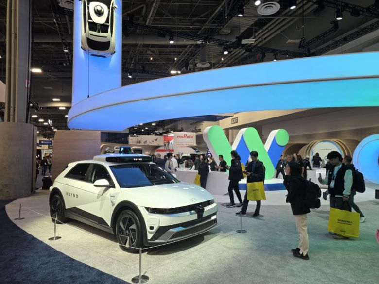 세계 최대 가전·정보기술(IT) 전시회 CES 2026이 열린 6일(현지시간) 라스베이거스 컨벤션센터(LVCC) 웨스트홀에 전시된 웨이모 부스. 사진=김학재기자