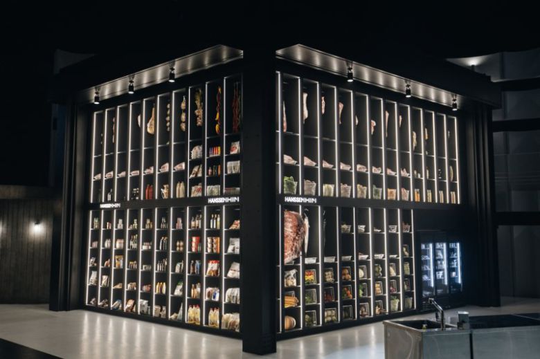 특수 제작한 흑백요리사2 초대형 팬트리장. 한샘 제공.