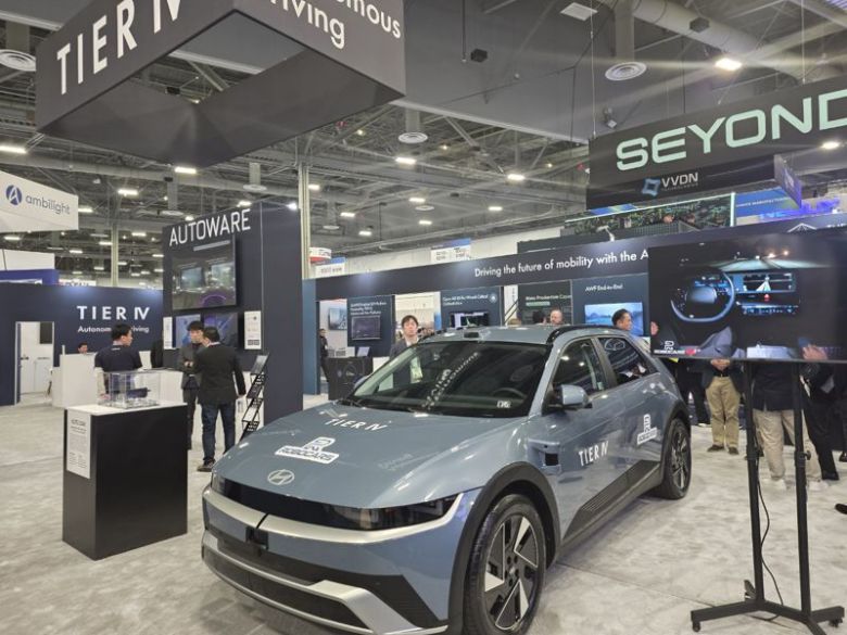 세계 최대 가전·정보기술(IT) 전시회 CES 2026이 열린 6일(현지시간) 라스베이거스 컨벤션센터(LVCC) 웨스트홀에 전시된 일본의 자율주행 스타트업 티어 포(TIER IV)의 부스. 사진=김학재기자