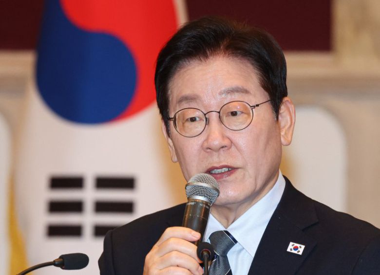 중국을 국빈방문 중인 이재명 대통령이 7일 상하이시에서 열린 순방기자단 오찬간담회에서 발언하고 있다. 사진=뉴스1