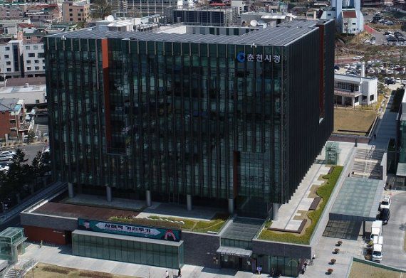 춘천시청 전경.