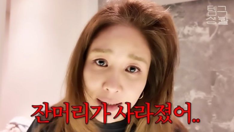 가수와 뮤지컬 배우로 활동하는 옥주현이 유튜브 채널을 통해 모발이식 경험을 공유했다. 그는 모발이식 후 몇 년 간 잔머리가 사라지는 등 헤어라인이 자연스럽지 못해 스트레스였다고. 지금은 잔머리가 자라나 헤어라인이 자연스러워진 상태다. 사진=뉴시스