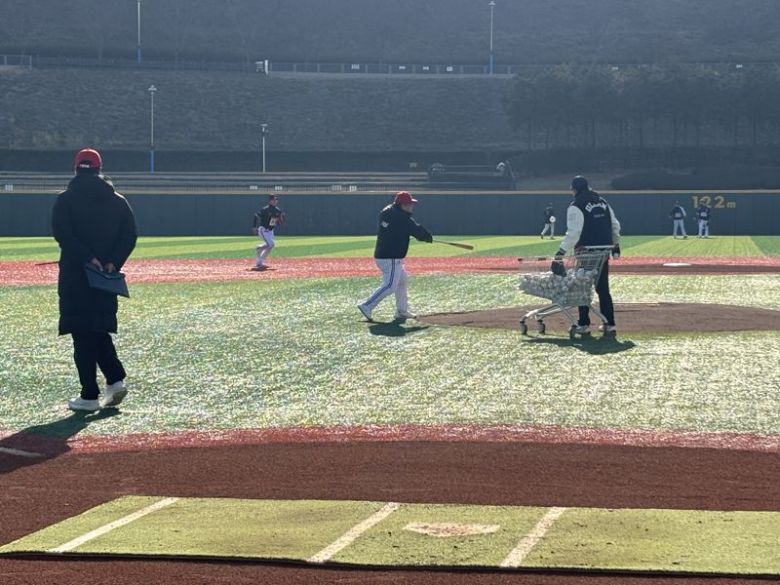 울산웨일즈 프로야구단의 트라이아웃이 13~14일 이틀 동안 울산 문수야구장에서 진행되었다. 사진=최수상 기자