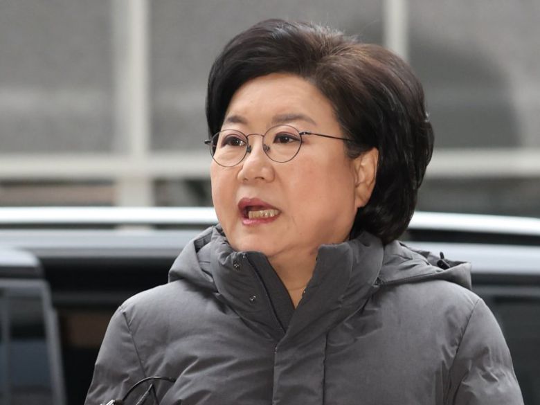 이혜훈 기획예산처 장관 후보자가 16일 오전 서울 중구 예금보험공사에 마련된 인사청문회 준비 사무실로 출근하고 있다. 뉴스1